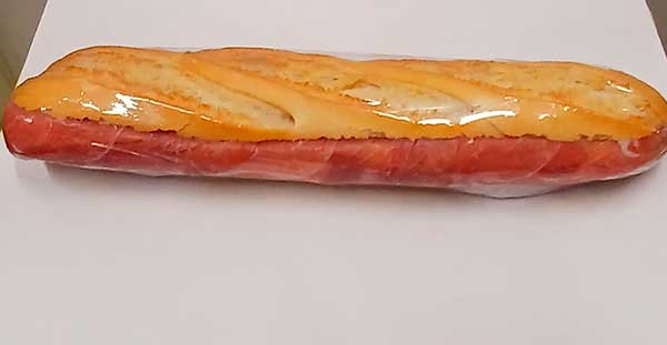 bocadillos frío de jamón